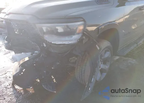 2021 Ram 1500 Big Horn 4X4 5'7 Box z USA, uszkodzony, nr VIN 1C6SRFFT2MN697562